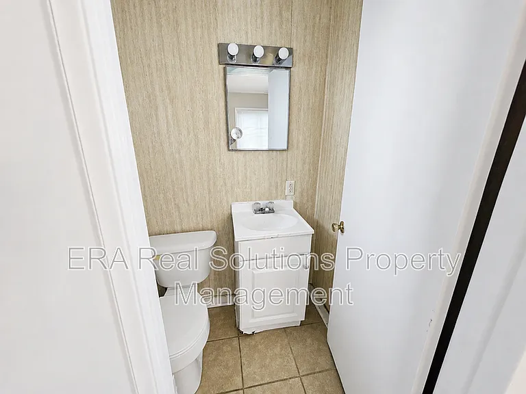 2169 Hanna Dr — Photo 6
