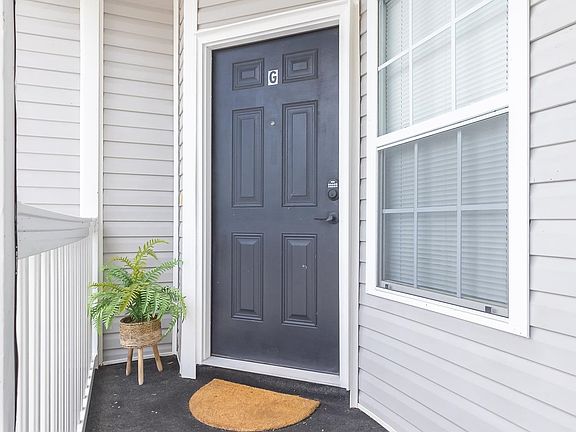 2nd image of 124 Westhaven Dr. #3G