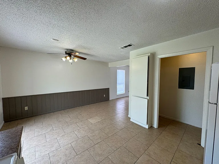 2515 Bermuda Dr — Photo 15