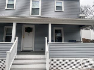 6 Hillcrest St, Saugus, MA 01906