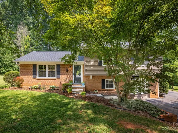 103 Saint Marys Church Rd, Morganton, NC 28655