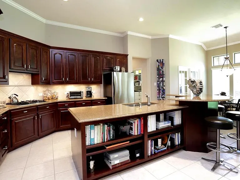 23119 Redberry Ln — Photo 4