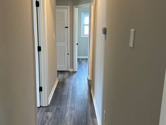 4th image of 651 Cottonwood Dr