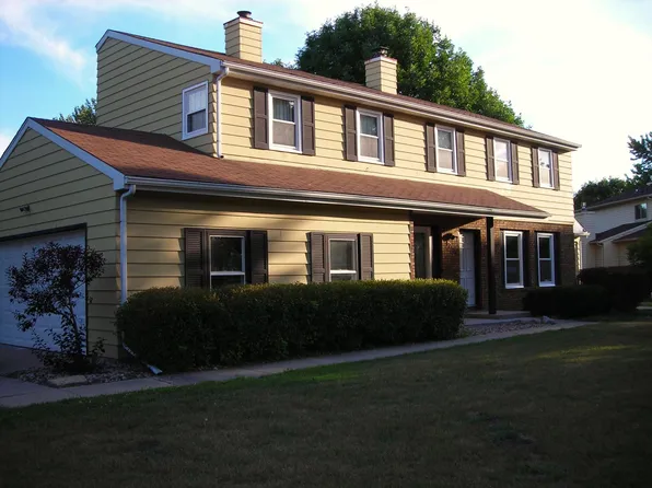 7301 Mockingbird Ln, Middleton, WI 53562