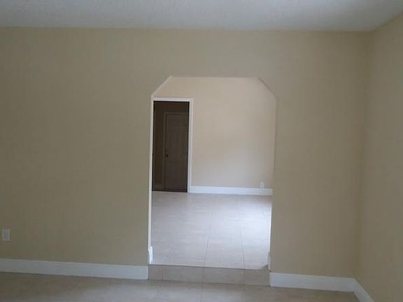 4th image of 1006 NW 120th St