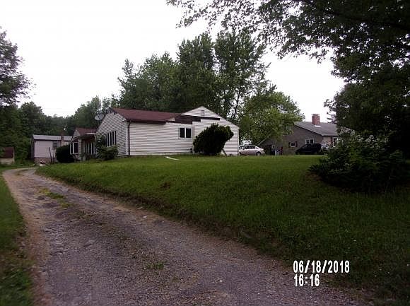 1st image of 45 William St