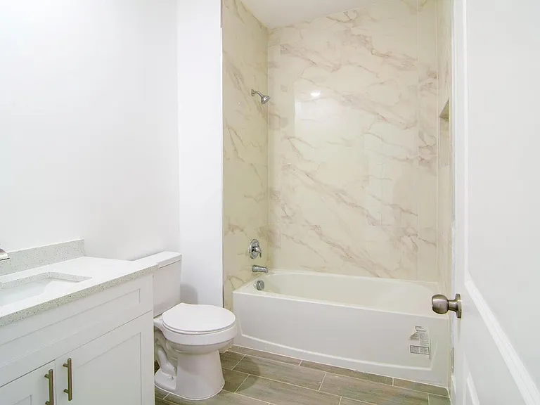246 Rotonda Blvd #3 — Photo 17