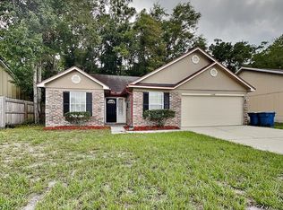 11332 Island Shore Dr W, Jacksonville, FL 32218