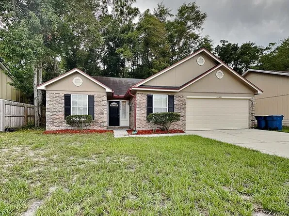 11332 Island Shore Dr W, Jacksonville, FL 32218