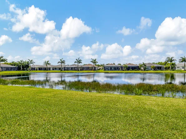 9536 Portugese Pine Grove, Boynton Beach, FL 33473