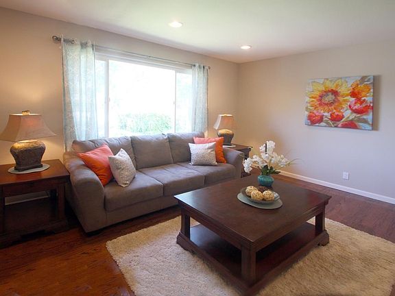 5th image of 776 Calero Ave