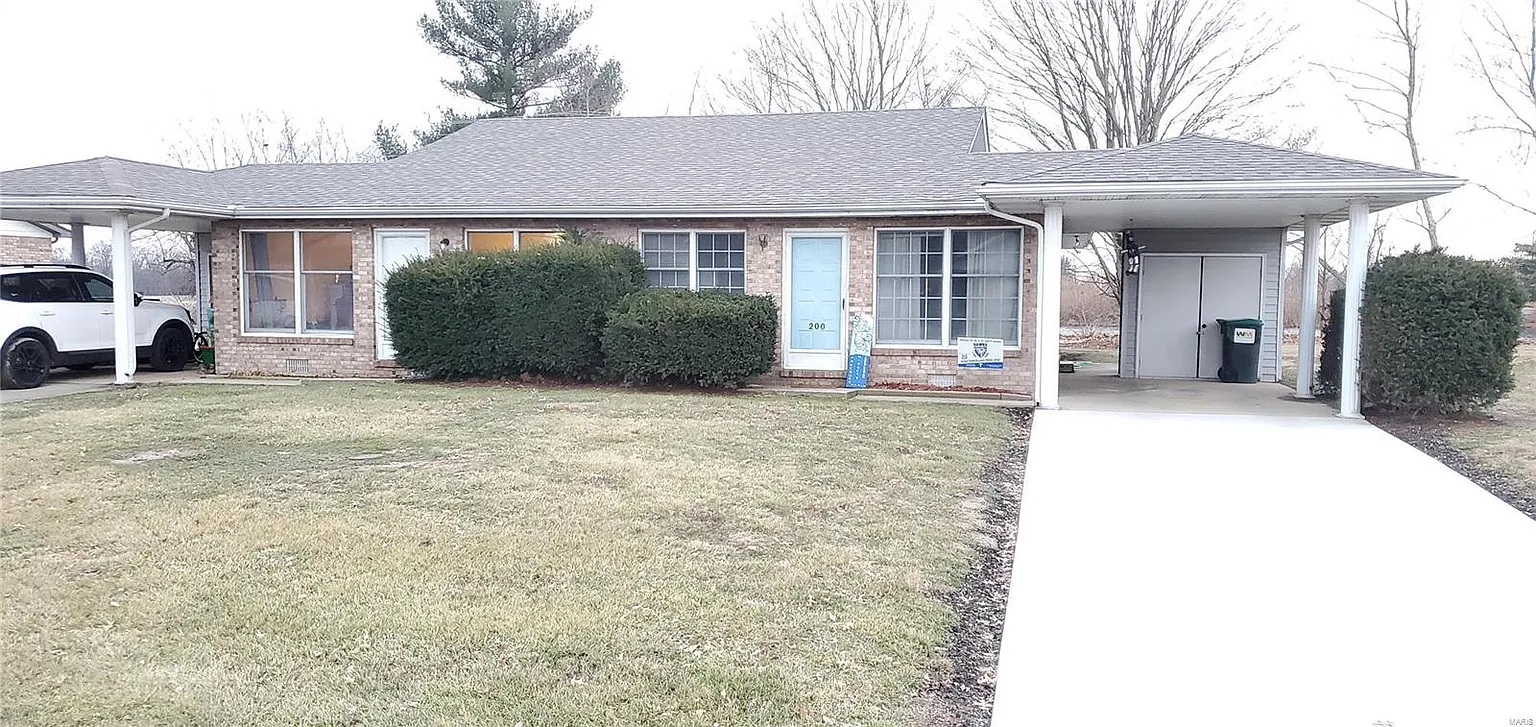 200 Southgate Dr photo 1