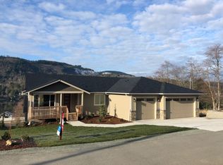 18166 Freedom Ln, Mount Vernon, WA 98274
