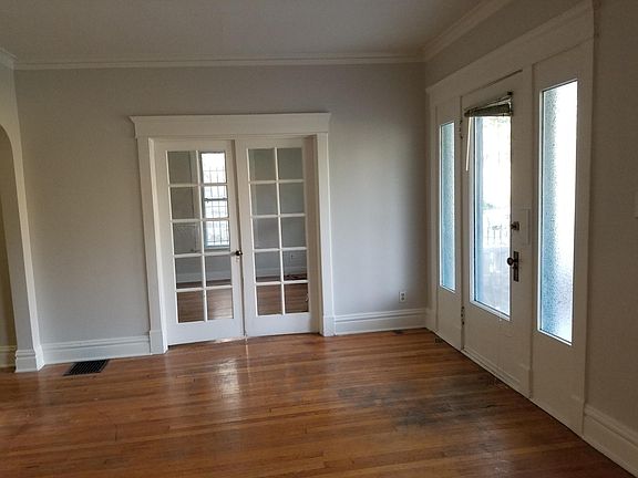 4th image of 3831 Baltimore Ave #1