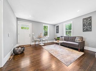 16 Pineland Ave, Worcester, MA 01604