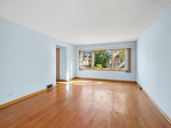 3rd image of 3804 S 61st Ave
