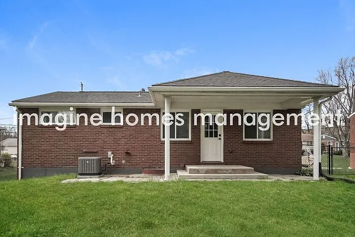 135 Anderson Rd — Photo 11