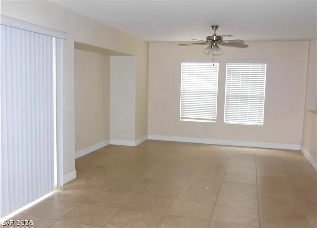 2 bed, 3.0 bath, 1494 sqft, $1,499 — Photo 3
