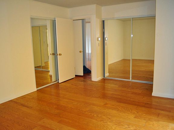 3rd image of 4036 Valerie Dr