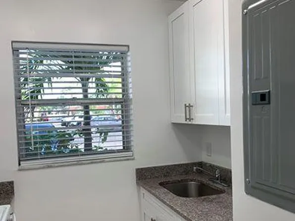 510 24th Ave N, Lake Worth, FL 33460