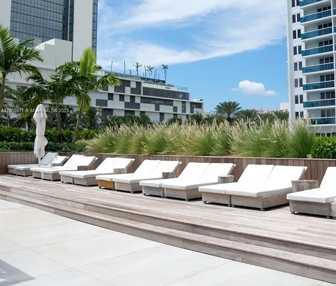 2301 Collins Ave #836 — Photo 17