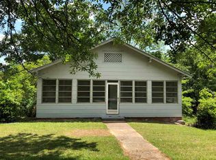 8 1st St, Inman, SC 29349
