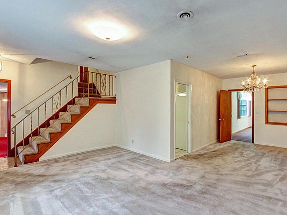 4th image of 4245 Shirley Ave