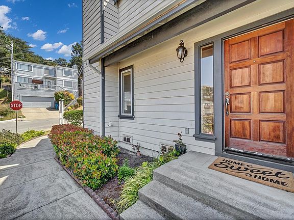5th image of 350 Winwood Ave