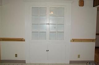 5th image of 8 Norman Ave