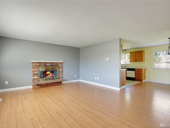 2nd image of 4723 220th St E