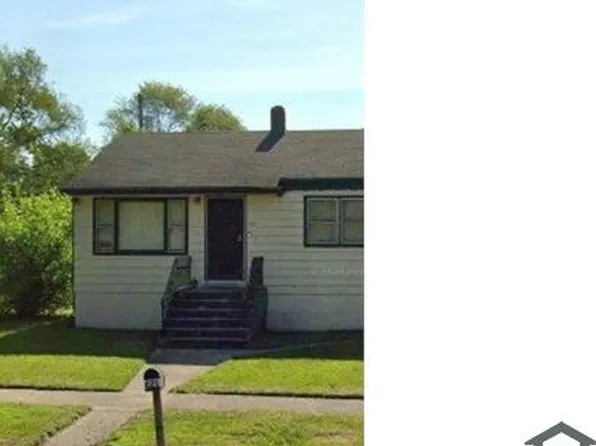 621 Colfax St, Gary, IN 46406