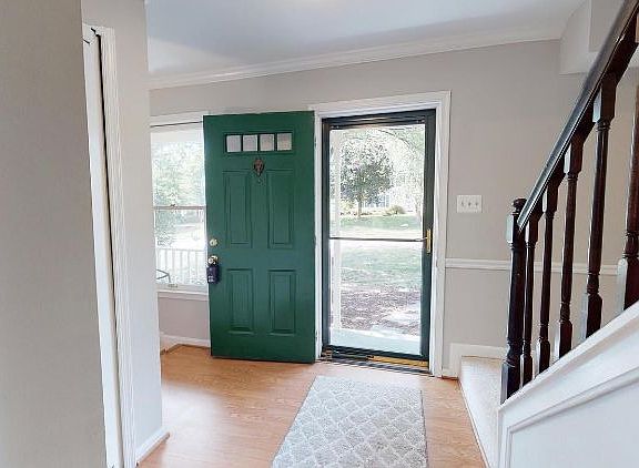 2nd image of 10314 Yorktown Ct