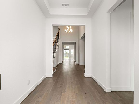 5th image of 5403 Gilded Estates Dr