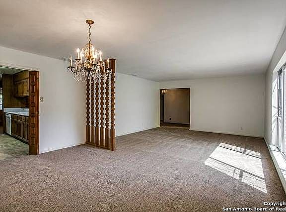 5th image of 319 Harriet Dr