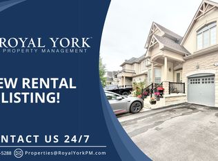 10 Poppy Hills Rd #2, Brampton, ON L6P 3T4
