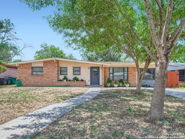 546 RADIANCE AVE, San Antonio, TX 78218