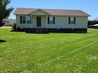 1863 Walnut Grove Rd, Belvidere, TN 37306