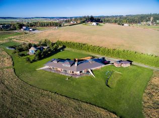 1051 Burchell Rd, Coupeville, WA 98239