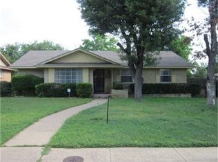 1527 Brook Valley Ln, Dallas, TX 75232
