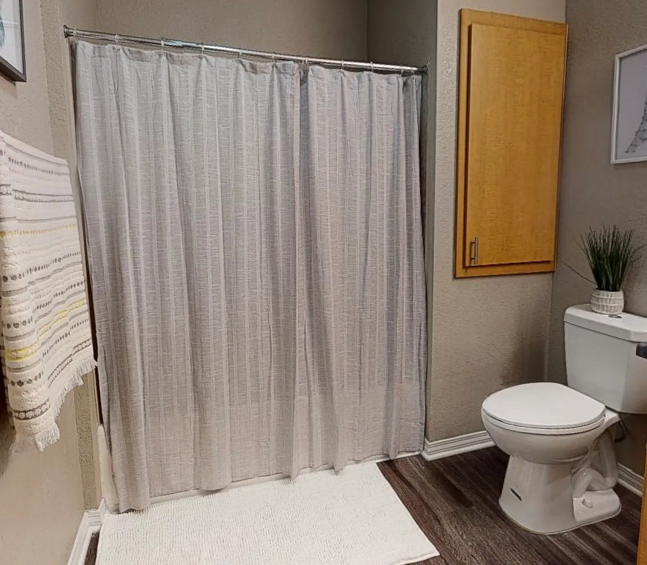 4 bed, 1002 sqft, $999 — Photo 4
