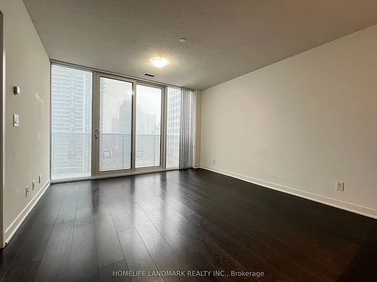88 Harbour St #1706 — Photo 8