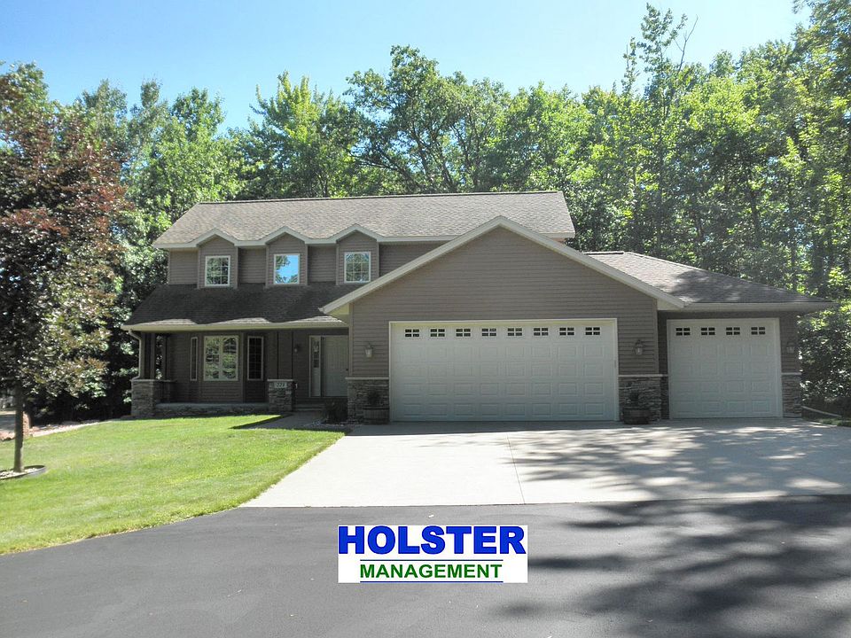 1st image of 221 Lavina Dr