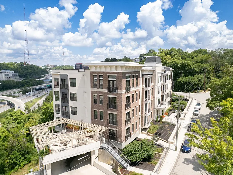Adams Edge Apartments — Photo 64