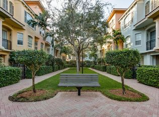 2701 Ravella Way, Palm Beach Gardens, FL 33410