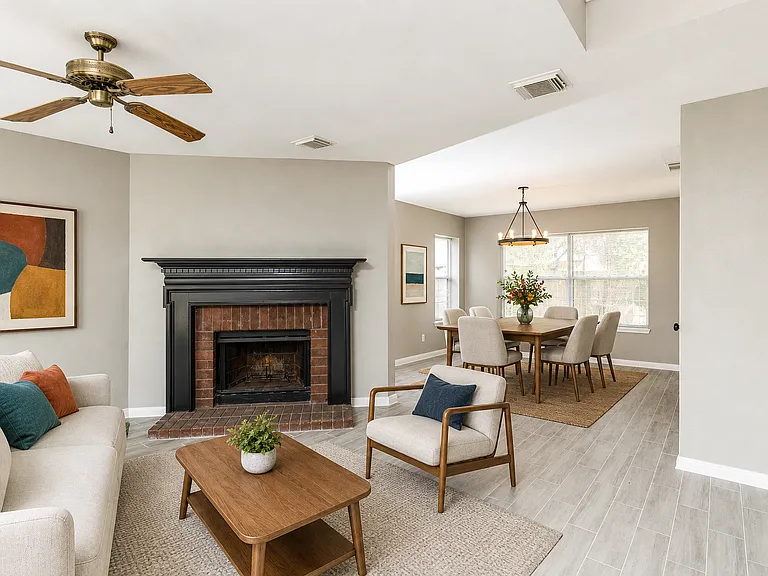 9210 Towne Terrace Dr — Photo 2