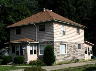 306 State St, Russell, PA 16345