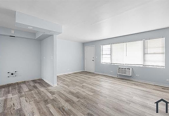 5th image of 7915 S Kedzie Ave APT 10