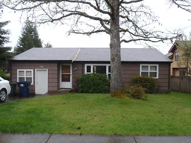 2nd image of 2685 McMillan St