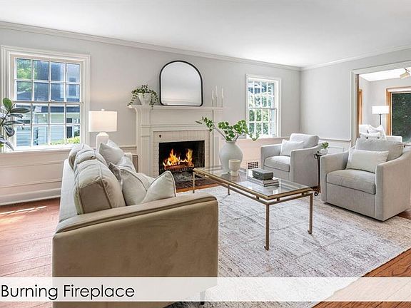 5th image of 436 Hillcrest Rd