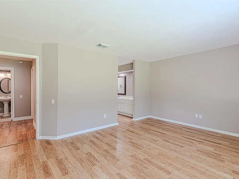 18506 Creekfield Ct — Photo 28